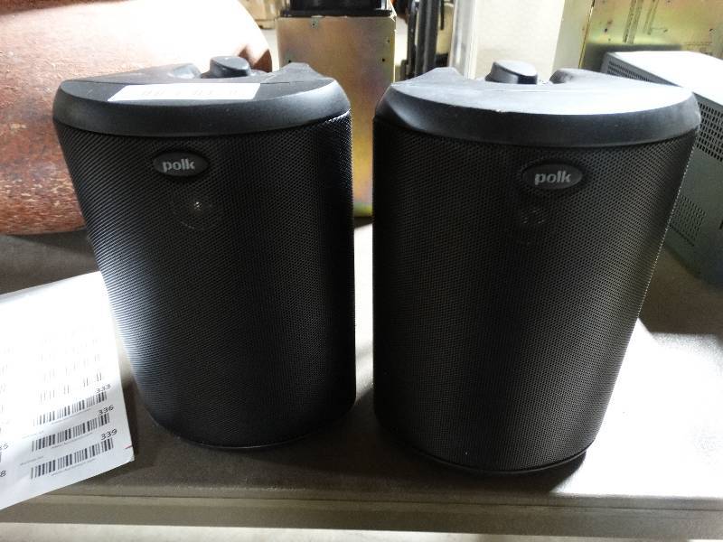 lot 315 image: Pair of POLK speakers w wall mounts