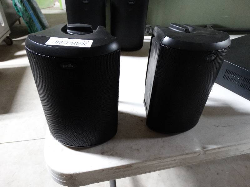lot 316 image: Pair of POLK speakers w wall mounts