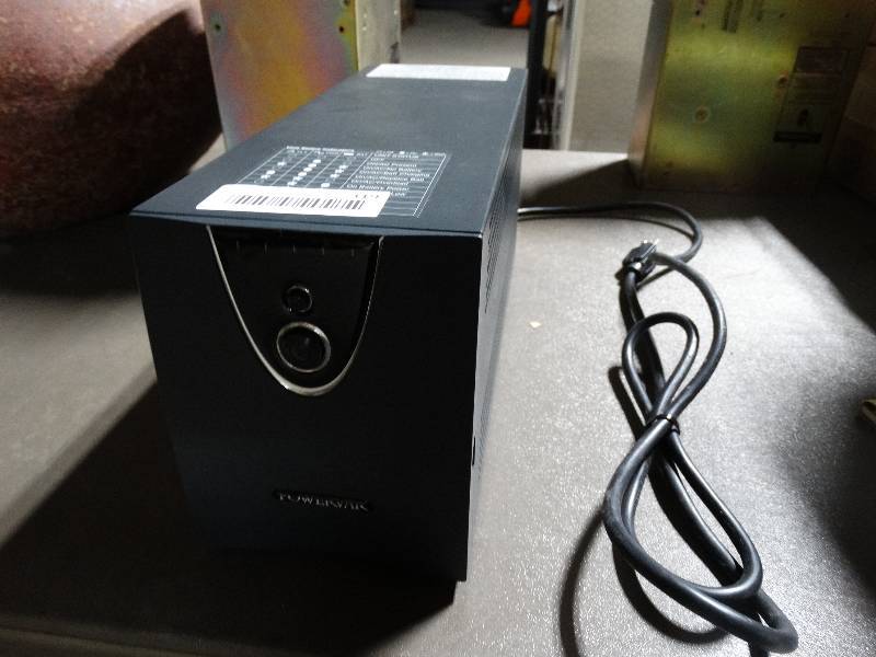 lot 319 image: Powervar battery back up