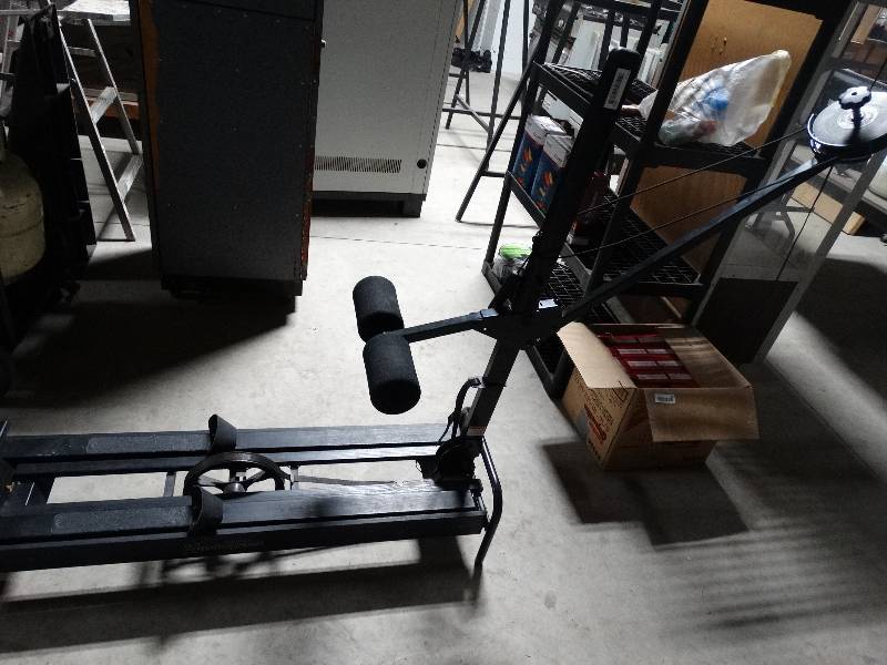 lot 353 image: Nordic track ski machine