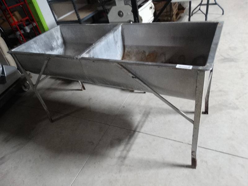 lot 356 image: Awesome 2 hole ss beer trough