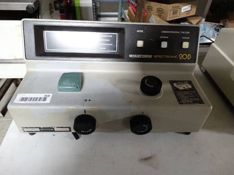 lot 358 image: Spectronic 20D