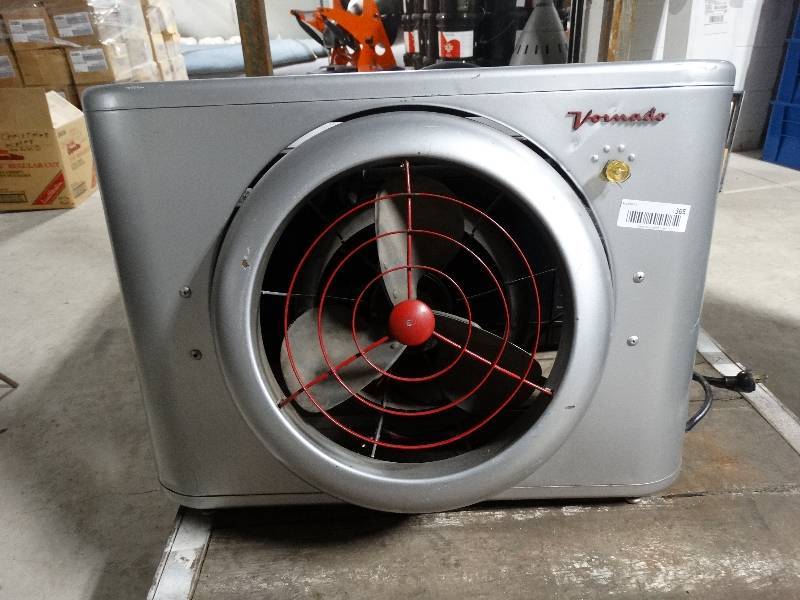 lot 365 image: Vintage Vornado wall fan- Works