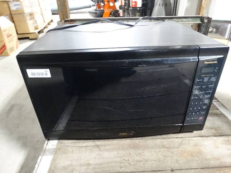 lot 366 image: Panasonic microwave