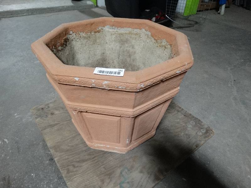 lot 391 image: Cement flower pot
