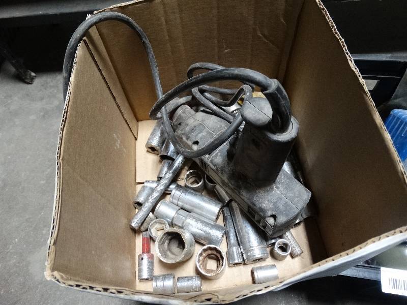 lot 416 image: Electric drill ratchets sockets