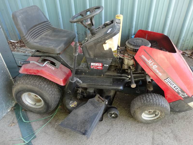 Huskee 42 best sale riding mower