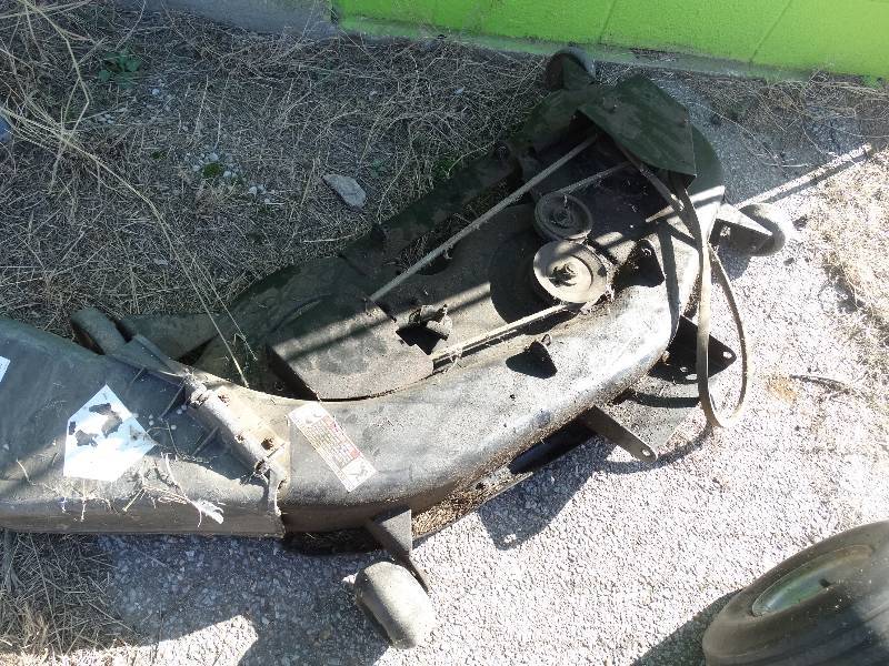 lot 446 image: Under belly mower deck