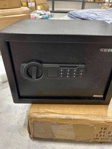 lot 32352 image: Goldenkey safe. The safe is locked and it sounds like stuff may be inside.