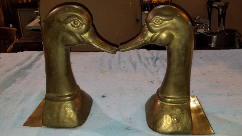 lot 3965 image: Brass Bookends Made in Spain 10 Tall