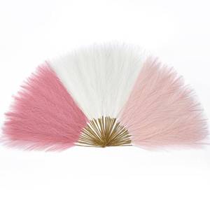 lot 22726 image: Serwalin 60pcs Pink Pampas Grass Decor, 17.7Inch Pampas Grass Home Decor, Artificial Pampas Grass Bulk Boho Decorations Vase Filler Faux Pampas Grass Table Centerpieces Party Decor
