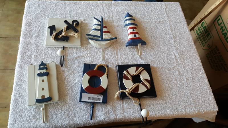 lot 2278 image: Lot of Nautical Style Coat Hooks   Decor