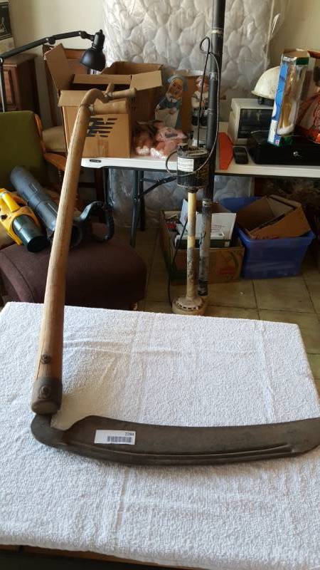 lot 2284 image: Cool Vintage Grim Reaper Style Scythe