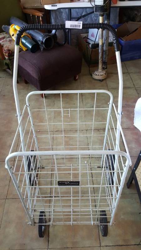 lot 2286 image: Wire Cart- Foldable