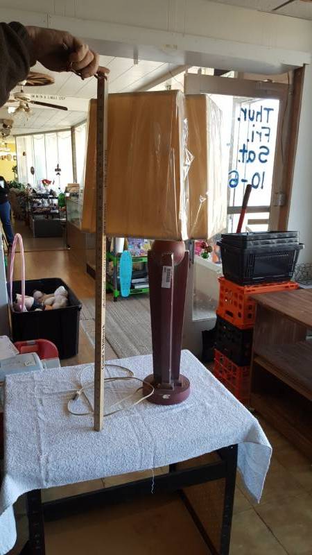 lot 2288 image: Table Lamp