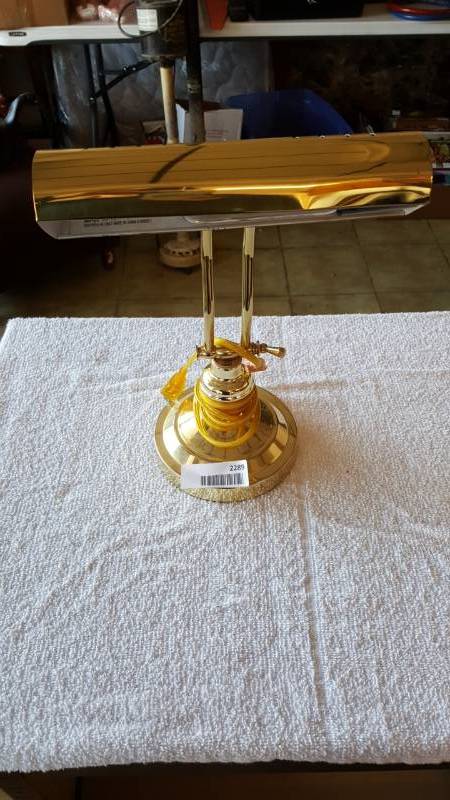 lot 2289 image: Metal Bankers Style Lamp
