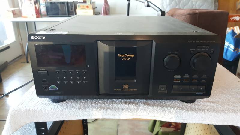 lot 2304 image: Sony 300 Disc CD Changer