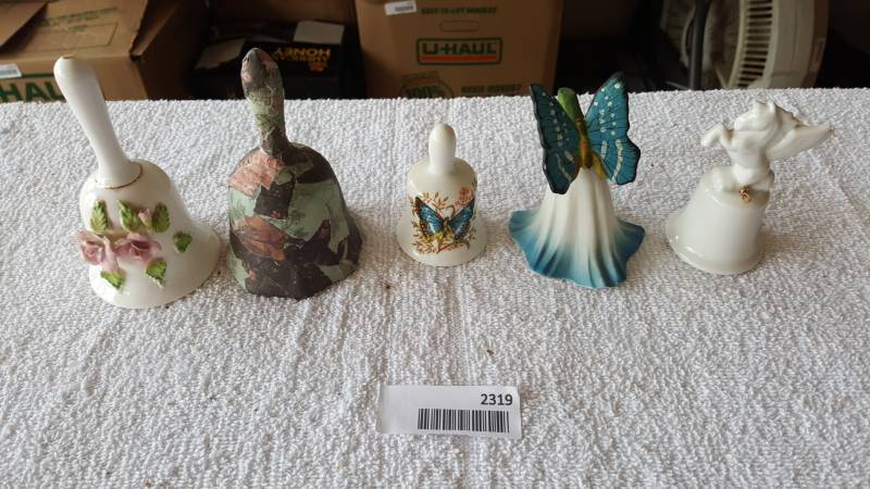 lot 2319 image: Bell lot- 5 Total