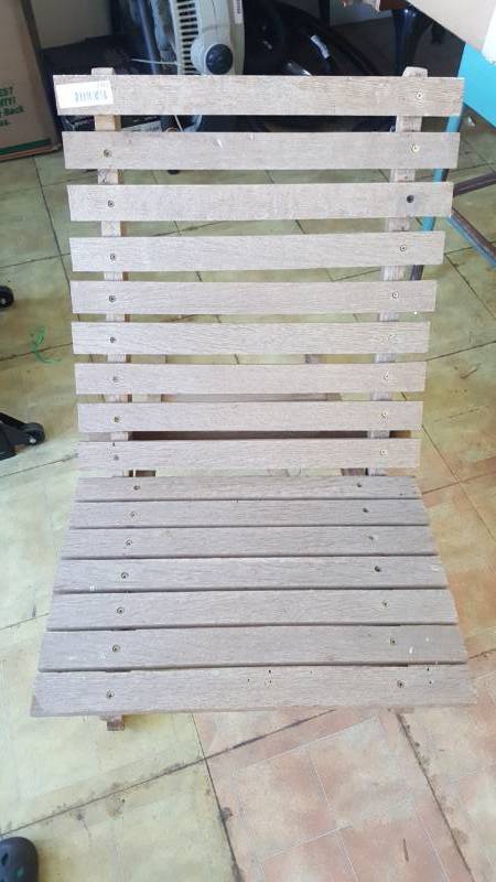 lot 2362 image: Oak Camping Chair- Unique and COOL