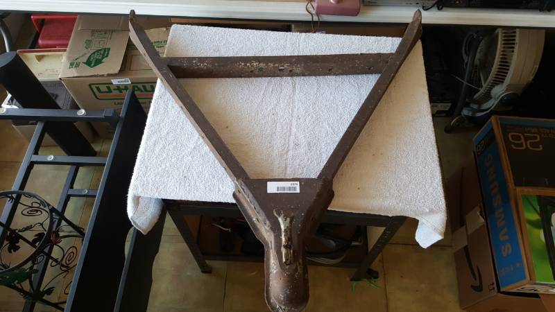 lot 2376 image: Tow Hitch-  Tow Your
