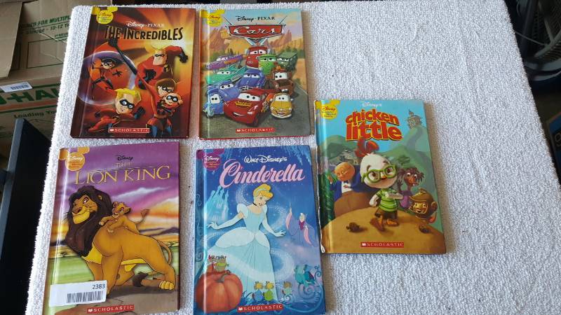 lot 2383 image: Lot of Disney Books