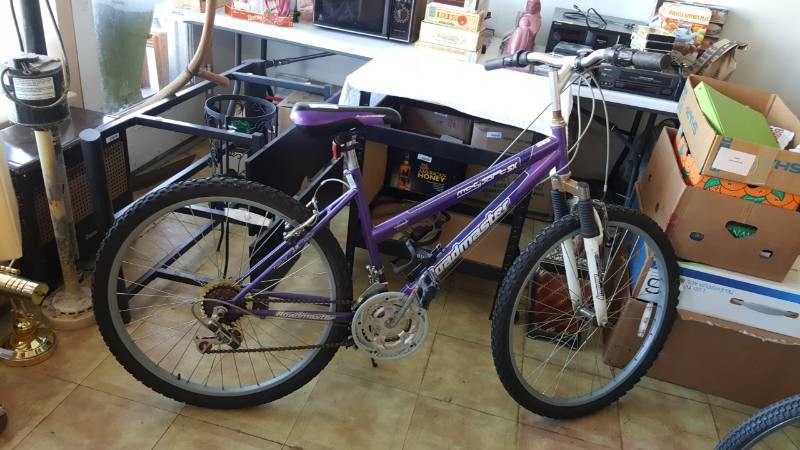 lot 2405 image: 26 inch Mountain Bike