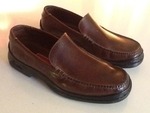 Nice pair of size 10 leather Cole Haan shoes