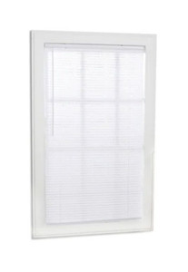 lot 3906 image: Project Source Light Filtering 1-in Slat Width 36-in x 64-in Cordless White