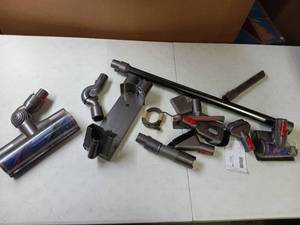 lot 29567 image: Dyson Vacuum Accessories