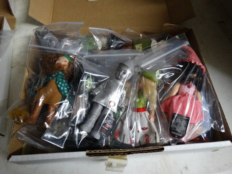 lot 770 image: Lot of mcdonald toys by alexander wizard of oz theam.