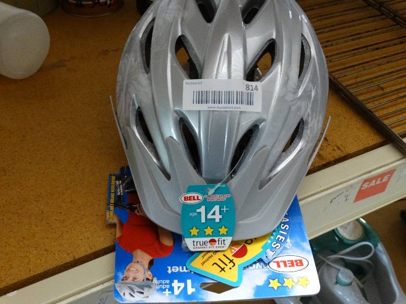 lot 814 image: Ages 14 Bell bike helmet.