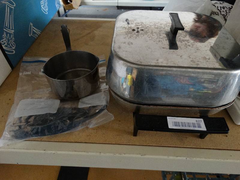 lot 827 image: Montgomery ward electric burner.
