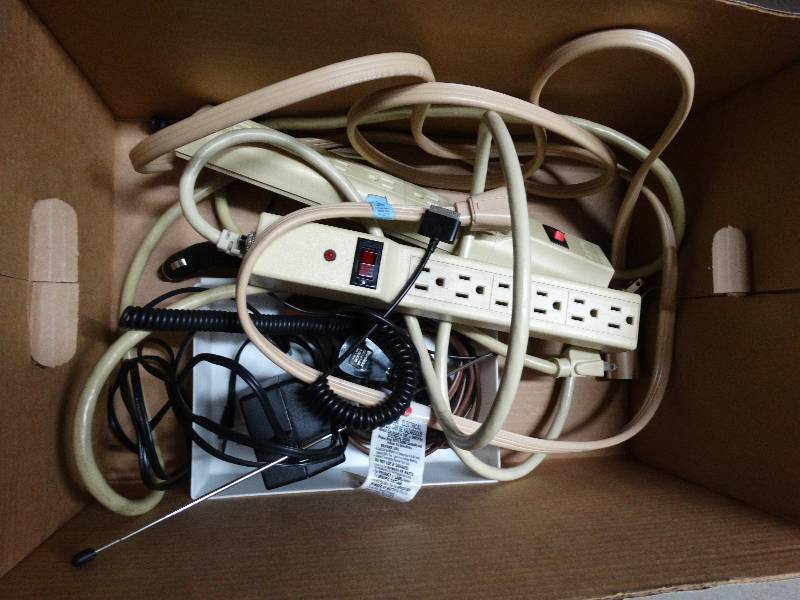 lot 841 image: Power strips and car charger.