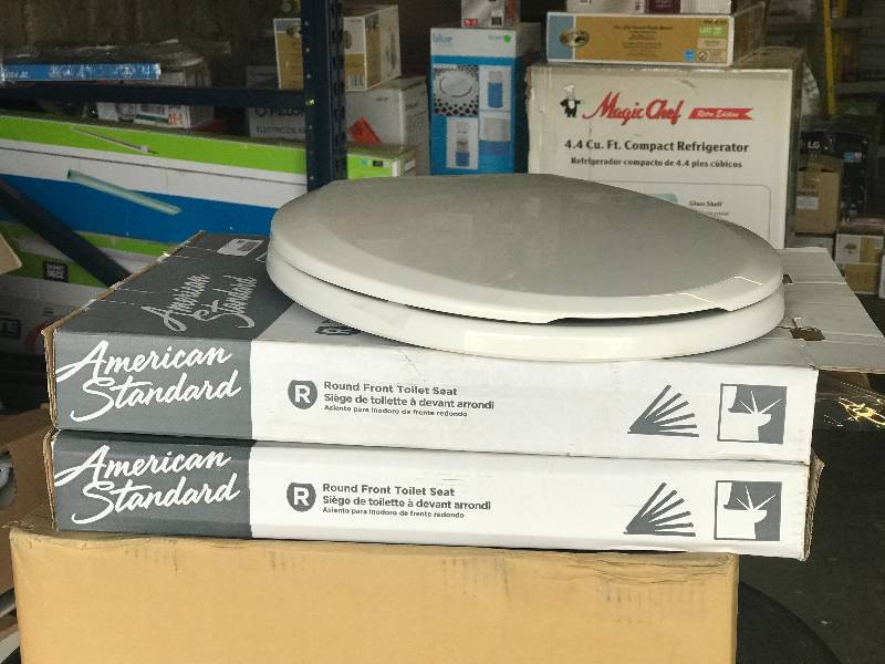 lot 2005 image: Lot of 2 American Standard round toilet seats