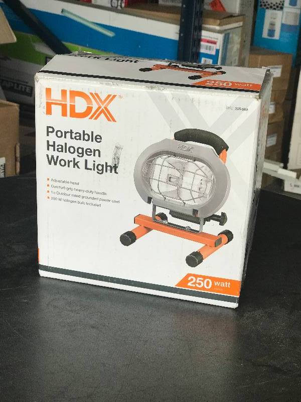 lot 2016 image: HDX Portable Halogen work light