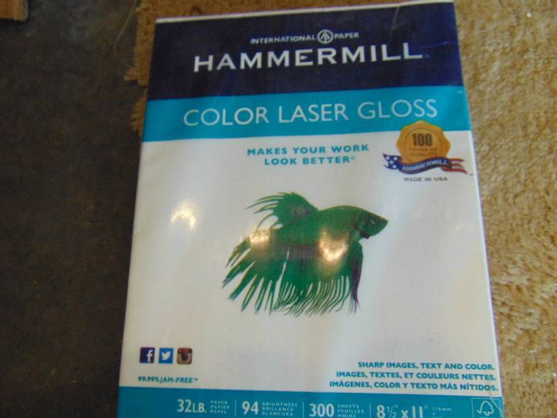 lot 7088 image: (1) ream Hammermil Color Laser Gloss Paper, 32 lb, 94 bright, 300 sheets, 8-12 x 11