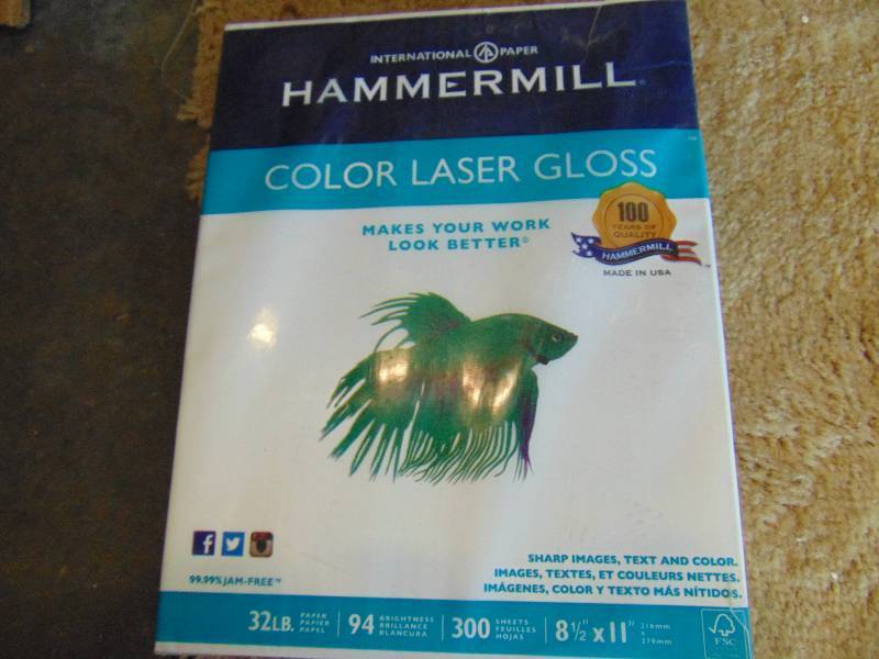 lot 7091 image: (1) ream Hammermil Color Laser Gloss Paper, 32 lb, 94 bright, 300 sheets, 8-12 x 11
