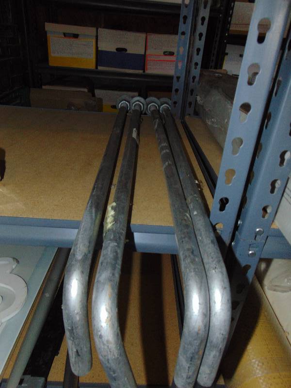 lot 7122 image: (4) concrete anchors, 36x 1 diameter
