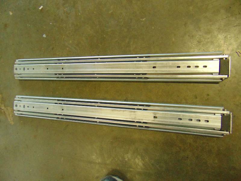 lot 7145 image: (1) pair HETTICH drawer slides, 0618 (81--09), 28 closed (56 fully extended)