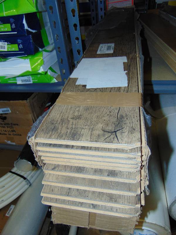 lot 7180 image: (1) box Pergo laminate flooring, rustic Gray Oak, 20 square foot