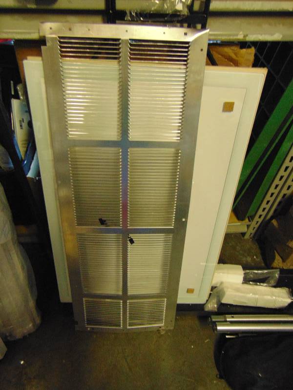 lot 7208 image: Stainless Steel Air return Duct Cover, 42 x 16