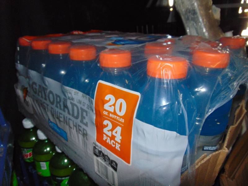 lot 7223 image: (1) case of 20 oz. bottles Gatorade, Cool Blue Flavor