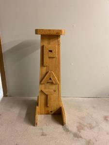 lot 1856 image: Wooden stand- has name ��Pat�� on it.