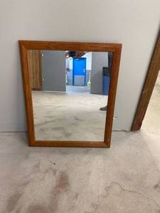lot 1861 image: Mirror with wooden frame 18.5 x 23inches