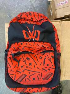 lot 1901 image: CWC backpack