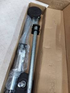 lot 7636 image: MotoVecor Performance Ladder Levelers