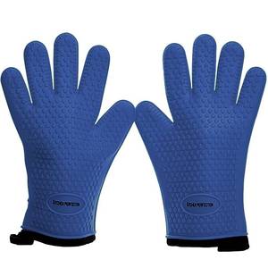 lot 7648 image: KITCHEN PERFECTION Silicone Smoker Oven Gloves -Extreme Heat Resistant BBQ Gloves -Handle Hot Food Right on Your Smoker Grill Fryer PitWaterproof Oven Mitts Grill Gloves Superior Value Set3 Bonuses