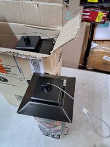 lot 9410 image: Squirrel Be Gone Bird Feeder 2 Pack