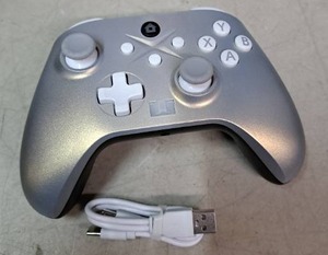 lot 10135 image: X Box Series X Controller