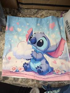 lot 8015 image: Stitch pillow cover